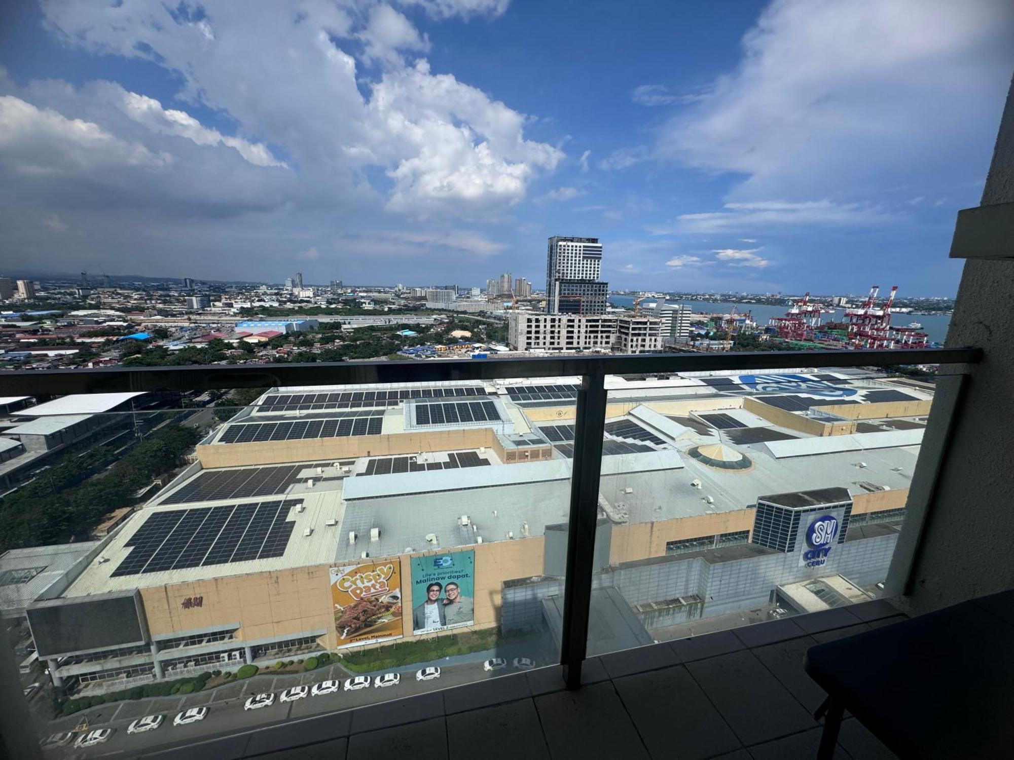 Luxanos Condo Place- Sunvida Tower Cebu Exteriér fotografie